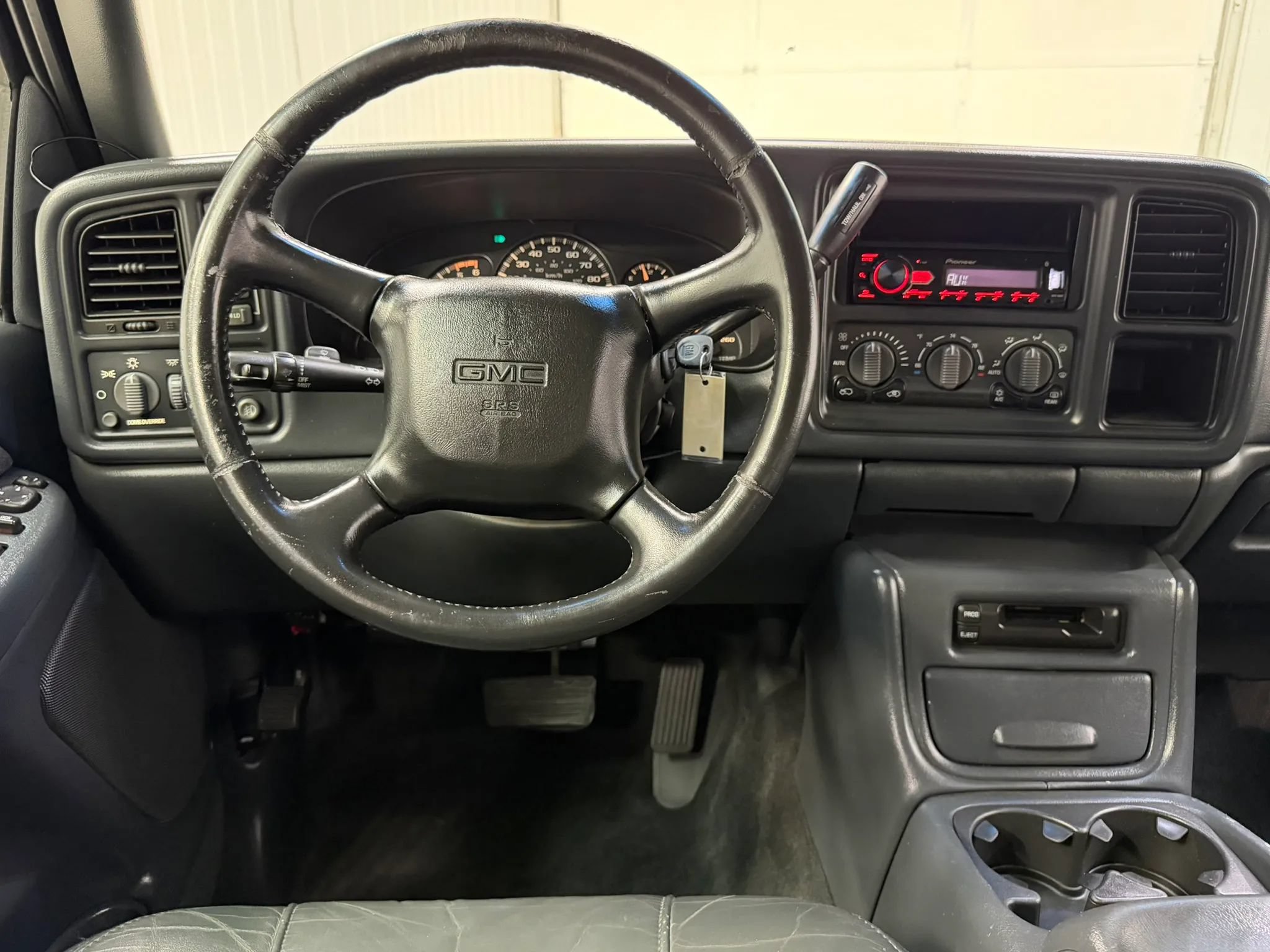 Used 2002 GMC Sierra 2500 4x4 Crew Cab HD w/ SLT Marketing Option Pkg image 18