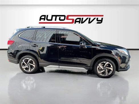 Used 2023 Subaru Forester Touring image 8