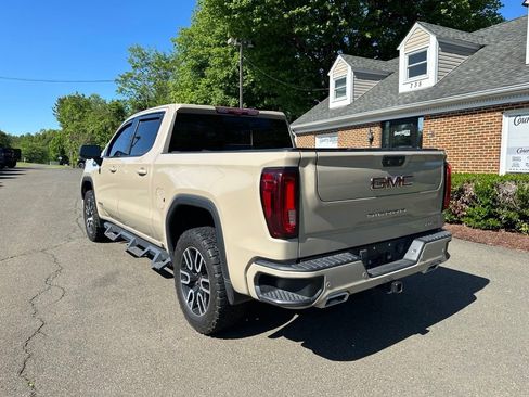 Used 2023 GMC Sierra 1500 AT4 w/ AT4 Premium Package AWD/4WD image 9