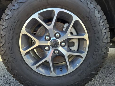 Used 2025 Jeep Wrangler Sport S image 10