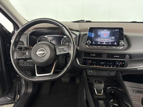 Used 2023 Nissan Rogue SV w/ SV Premium B Package AWD/4WD image 3