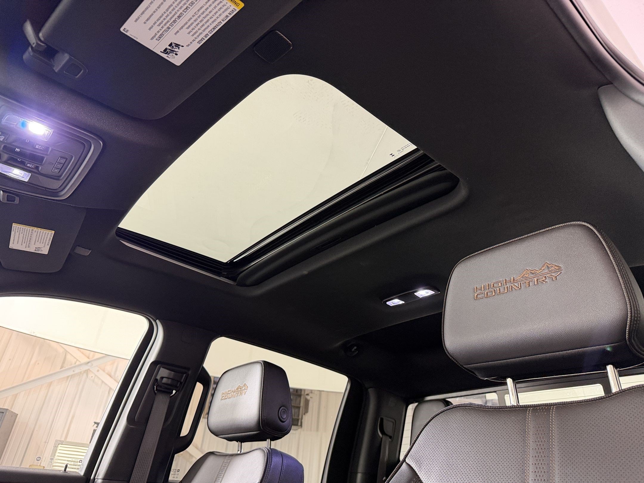 Used 2024 Chevrolet Silverado 2500 High Country w/ High Country Premium Package AWD/4WD image 25