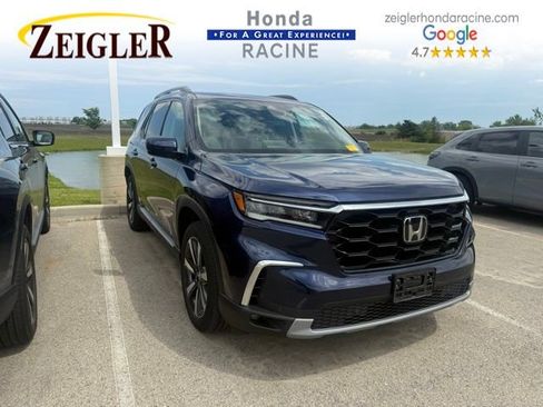 Used 2023 Honda Pilot Touring image 1