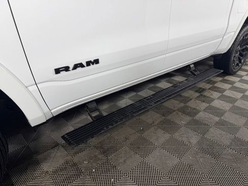 Used 2025 RAM 1500 Limited AWD/4WD image 17