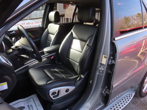 Used 2011 Mercedes-Benz ML 350 4MATIC image 22