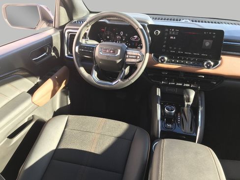 Certified 2024 GMC Canyon AT4 w/ Technology Package image 6