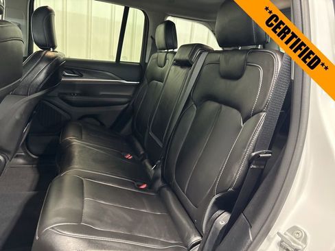 Used 2023 Jeep Grand Cherokee Limited AWD/4WD image 6