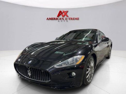 Used 2011 Maserati GranTurismo S RWD image 2