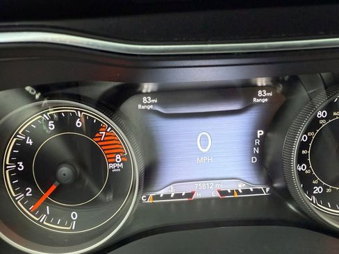 Used 2019 Jeep Cherokee Limited AWD/4WD image 13