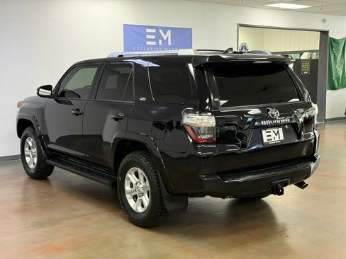 Used 2018 Toyota 4Runner SR5 Premium RWD image 5