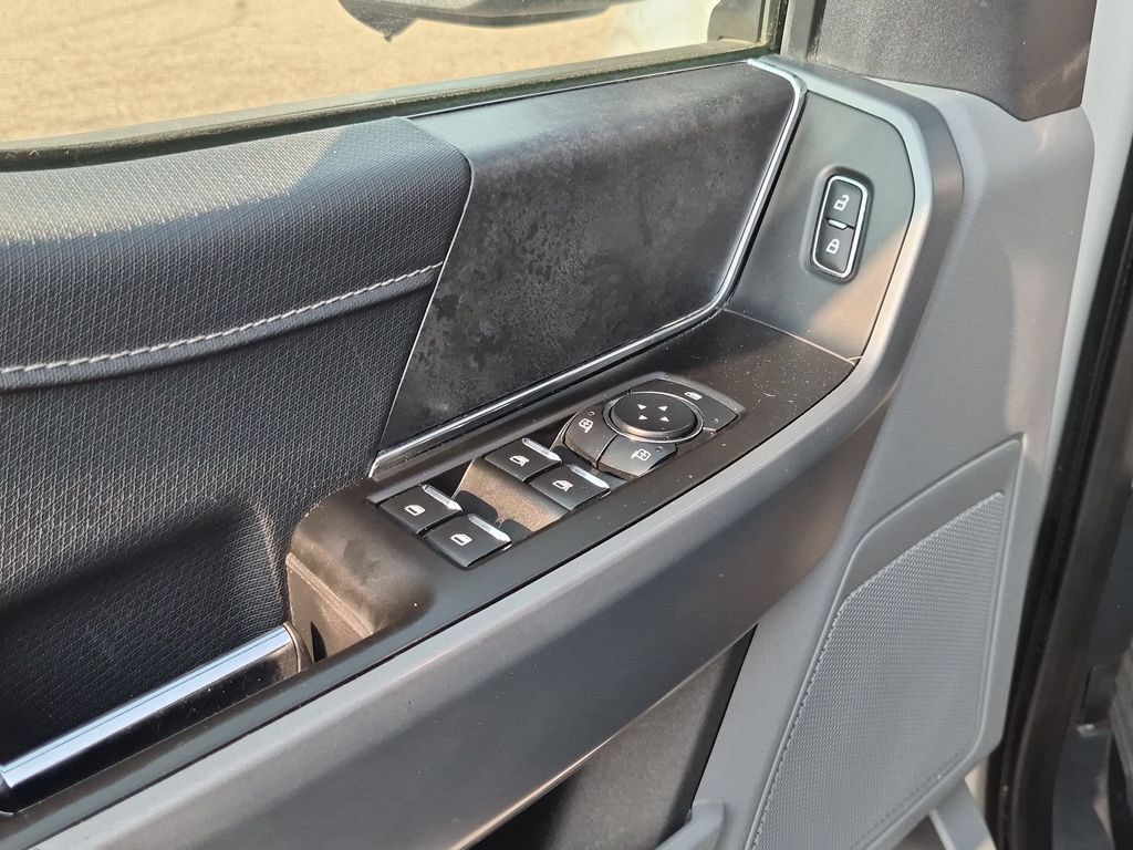 Used 2024 Ford F150 XLT AWD/4WD image 13