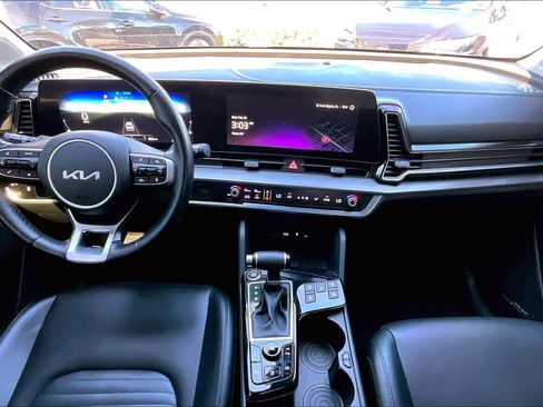 Used 2023 Kia Sportage SX image 16