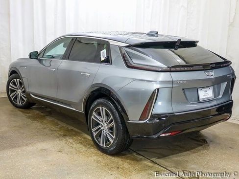 New 2025 Cadillac Lyriq Luxury w/ LPO, Floor Liner Package AWD/4WD image 7