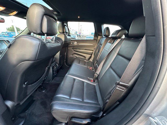Used 2017 Jeep Grand Cherokee Limited w/ Trailer Tow Group IV AWD/4WD image 26