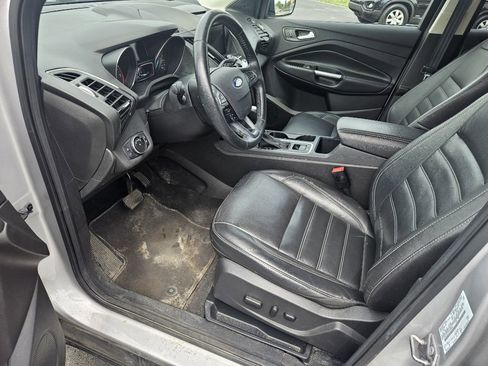 Used 2017 Ford Escape Titanium AWD/4WD image 11