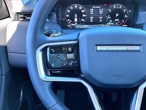 Used 2025 Land Rover Discovery Sport S image 11