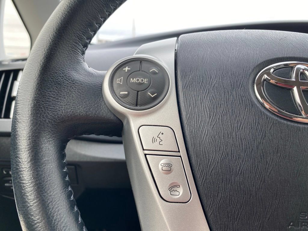 Used 2012 Toyota Prius Five FWD image 26