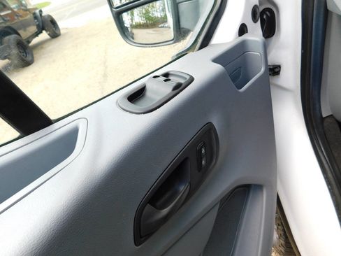 Used 2017 Ford Transit 350 XLT image 23