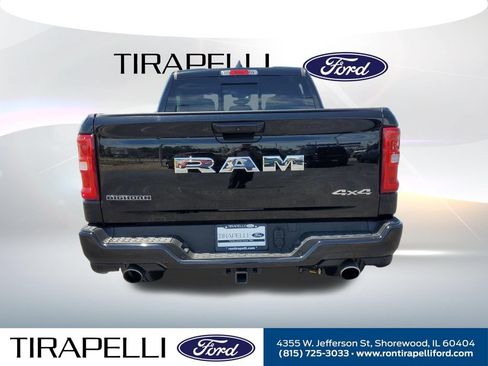 Used 2025 RAM 1500 4x4 Crew Cab image 5