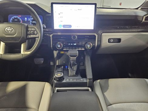 Certified 2025 Toyota Tacoma Limited AWD/4WD image 10