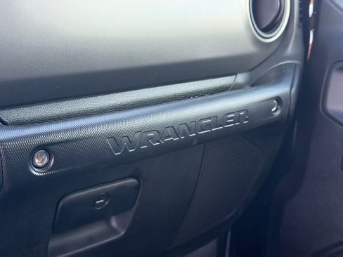 Used 2023 Jeep Wrangler Unlimited Sport AWD/4WD image 24