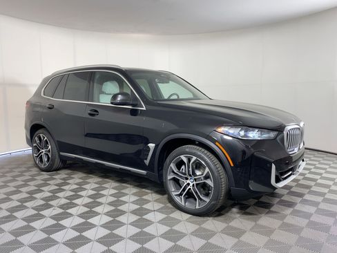 New 2026 BMW X5 sDrive40i w/ Climate Comfort Package image 6