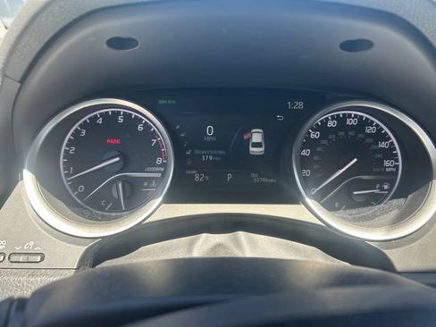 Used 2023 Toyota Camry XLE w/ Navigation Package FWD image 5