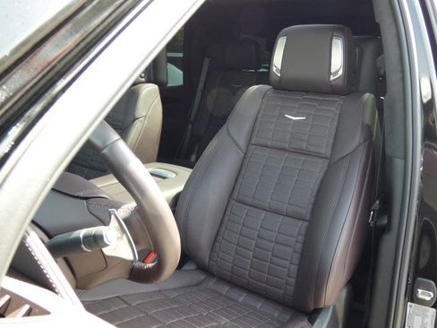 Used 2024 Cadillac Escalade V image 31