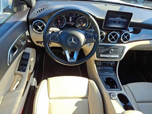 Used 2018 Mercedes-Benz CLA 250 4MATIC image 12