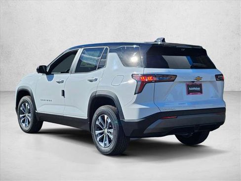 New 2026 Chevrolet Equinox LT w/ Convenience Package II FWD image 9