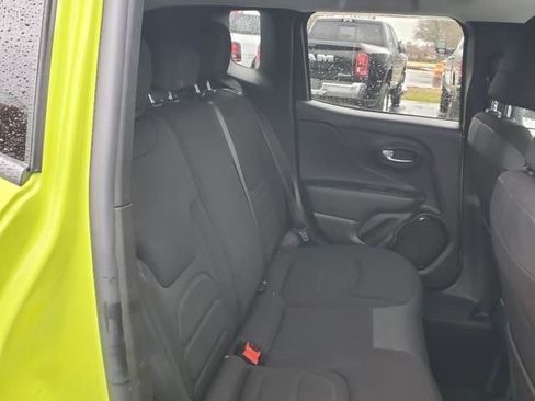 Used 2017 Jeep Renegade Altitude image 18