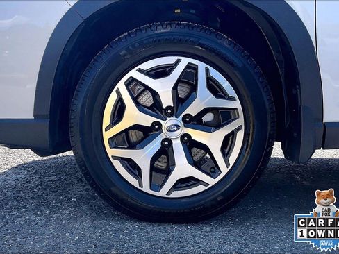 Used 2020 Subaru Forester Premium AWD/4WD image 11