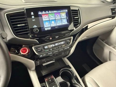 Used 2020 Honda Pilot Elite image 23