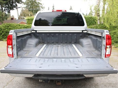 Used 2005 Nissan Frontier SE w/ (P01) Power Pkg image 16