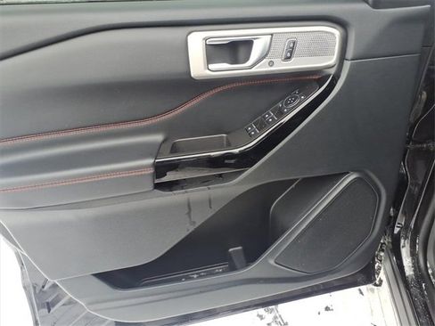 Certified 2023 Ford Explorer ST-Line w/ Class IV Trailer Tow Package image 12