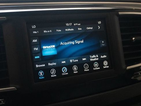 Used 2020 Chrysler Pacifica Touring w/ S Appearance Package FWD image 24