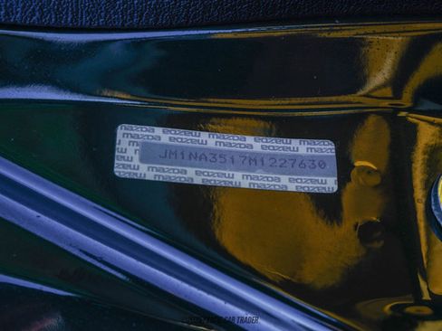 Used 1991 MAZDA MX-5 Miata Special Edition image 75