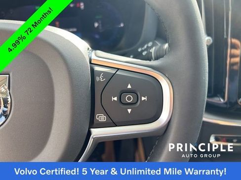 Certified 2025 Volvo XC60 T8 Core image 20