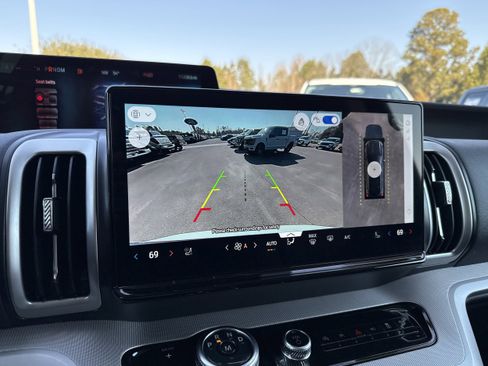 Used 2025 Ford Expedition Max Active image 19