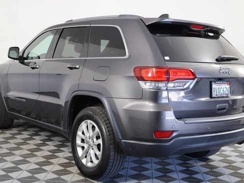 Used 2021 Jeep Grand Cherokee Laredo RWD image 5