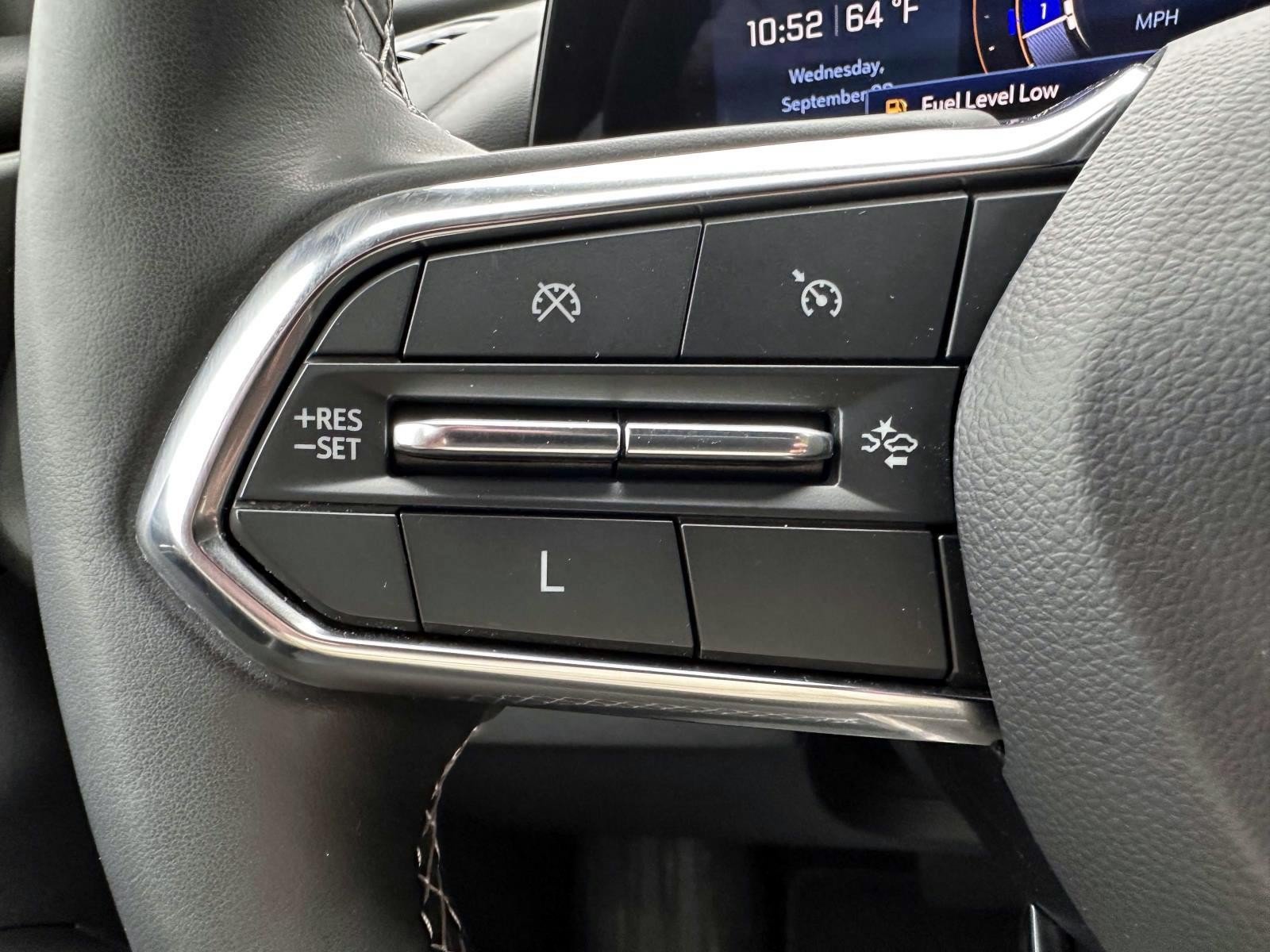 Used 2024 Chevrolet Traverse LS AWD/4WD image 17