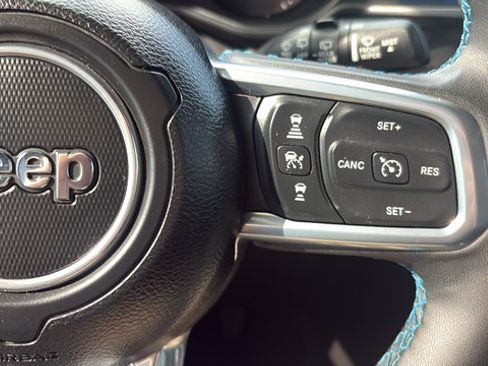 Used 2024 Jeep Wrangler High Altitude AWD/4WD image 10