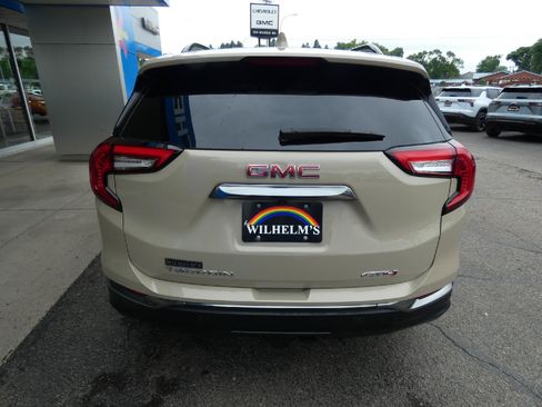 Certified 2022 GMC Terrain AT4 w/ Tech Package AWD/4WD image 4