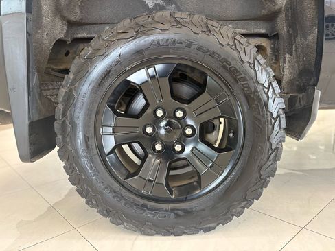 Used 2018 Chevrolet Silverado 1500 LT w/ All Star Edition image 37