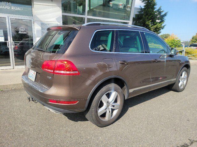Used 2014 Volkswagen Touareg TDI AWD/4WD image 4