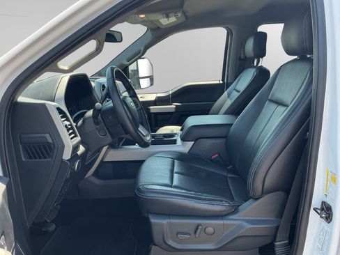 Used 2020 Ford F350 Lariat w/ Lariat Ultimate Package AWD/4WD image 9