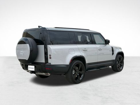 Used 2026 Land Rover Defender 130 S AWD/4WD image 9