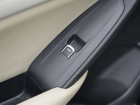 Used 2018 Honda Accord EX image 26