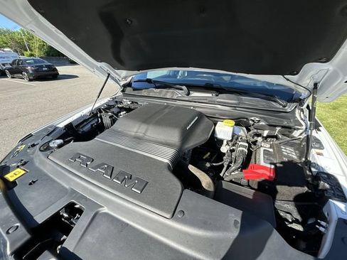 Used 2023 RAM 1500 Laramie AWD/4WD image 14