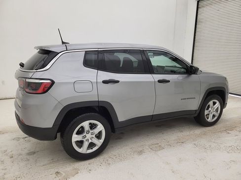 Used 2023 Jeep Compass Sport image 12